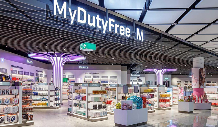 LED Lighting for Acrylic Cosmetics Displays in Airport Duty-Free Retail