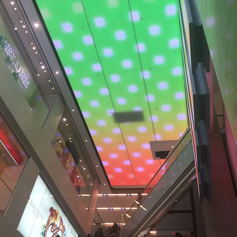 iSQUARE Shopping Center, Tsim Sha Tsui (Hong Kong) | Addressable LED Rigid Matrix Ceiling with DMX-Like Visual Effects