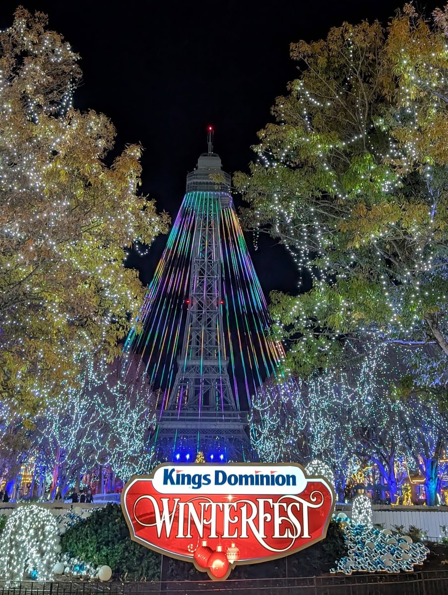 kings-dominion-winterfest-rgb-tower-lighting.jpg
