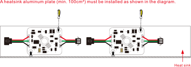 p032-rgbw-led-module-heatsink-installation.png